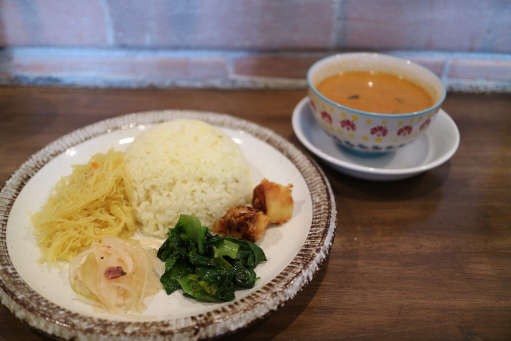 【すずの京町食堂日記】ツキイチカレーランチ